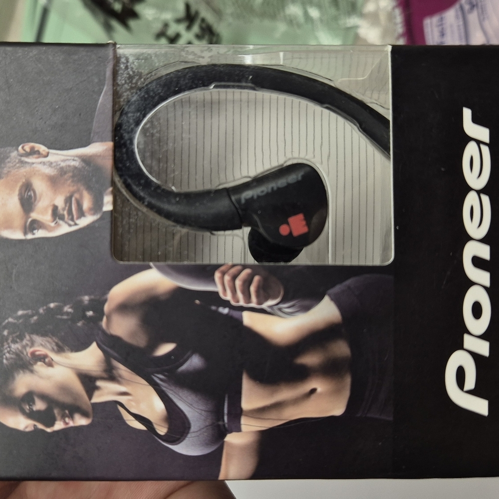 Earphones, not Bluetooth